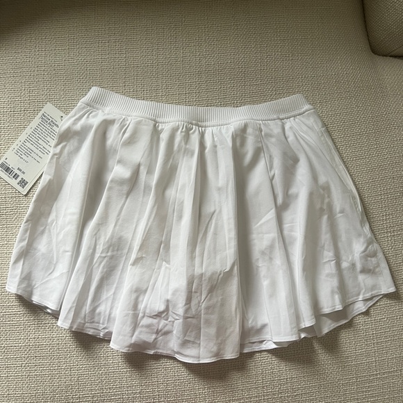 Lululemon White Narrow Waistband Tennis Skirt with Shorts Underneath - Picture 5 of 6